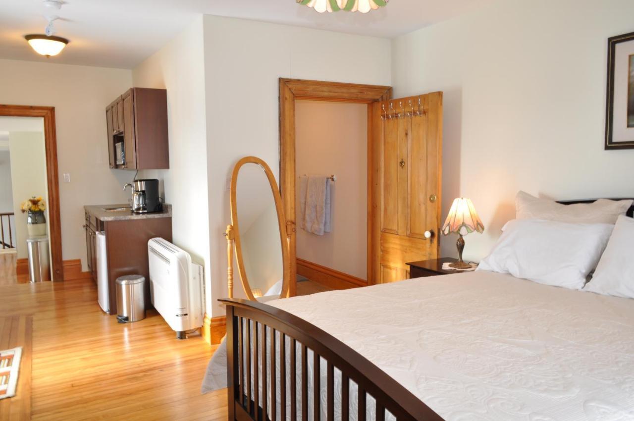 Holman'S Heritage Suites Съмърсайд Екстериор снимка