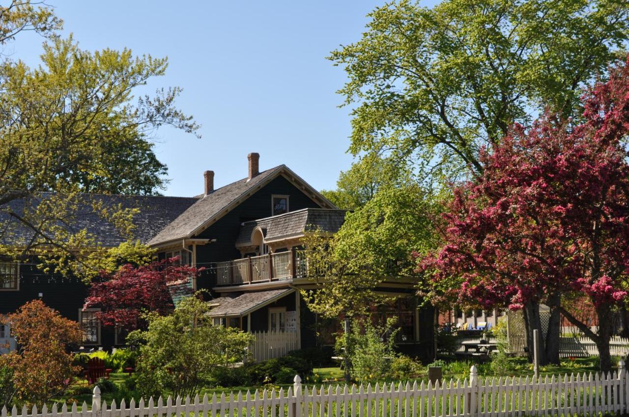 Holman'S Heritage Suites Съмърсайд Екстериор снимка